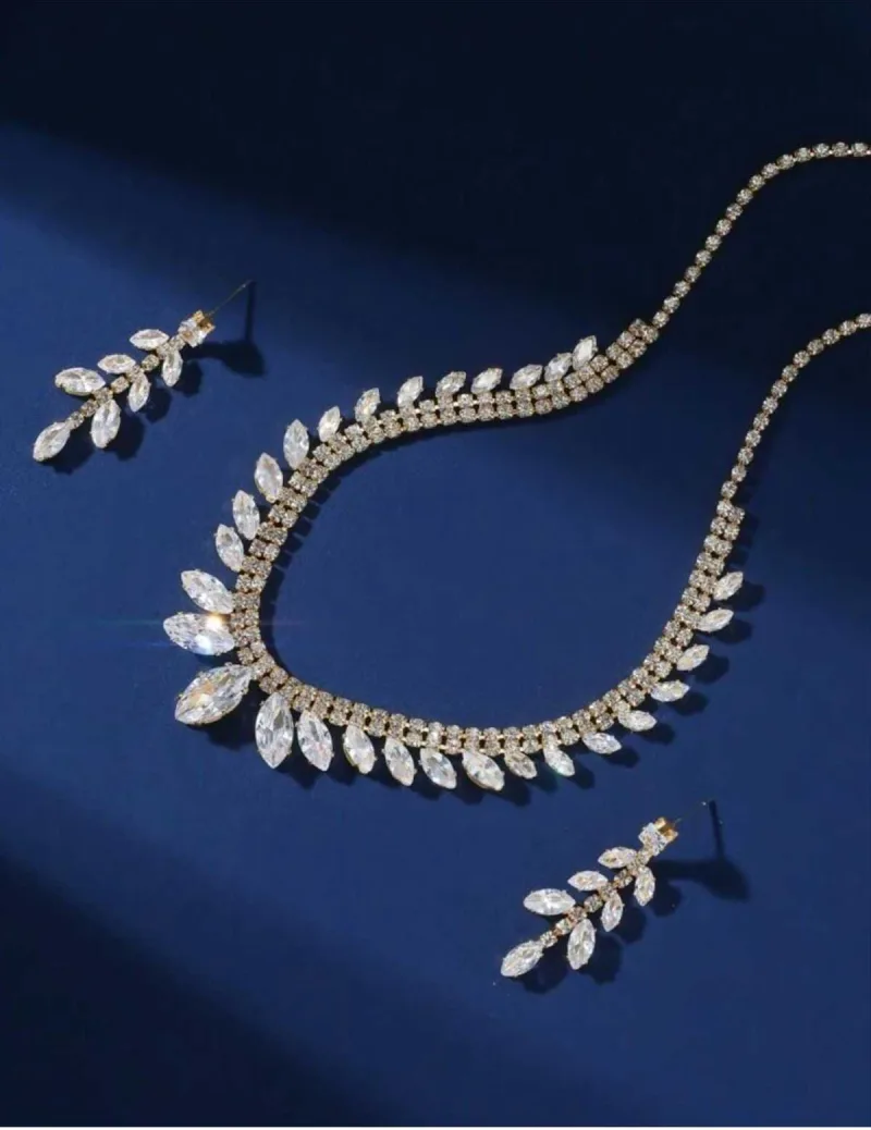 Gold Zirkon Taşlı Yaprak Model Kolye Küpe Seti Zarif Düğün Takı Seti Kına Takı Seti Nişan Takı Seti — fotoğraf 2/2